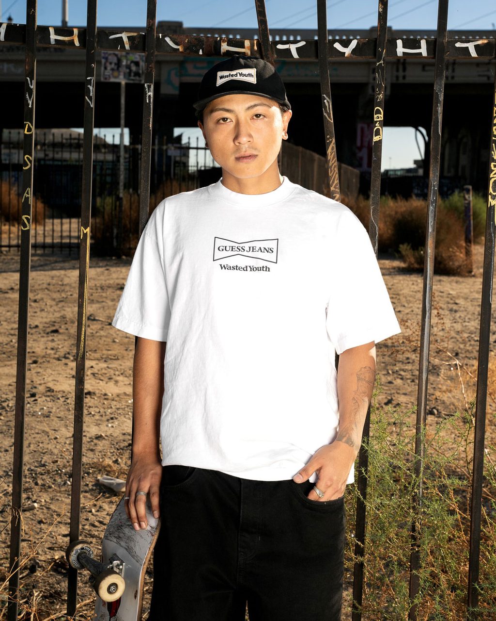guess crop 3