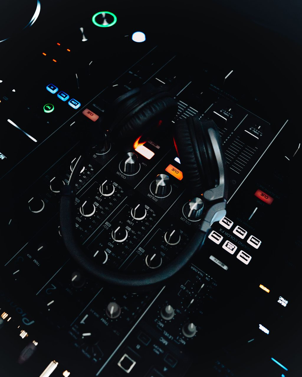 DJ Decks