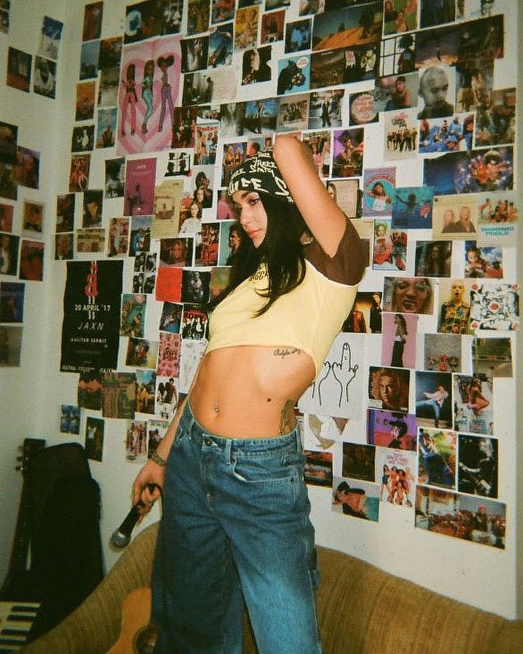 HOW TO MAKE YOUR MUSIC BANG ON (AND OFF) TIKTOK WITH IZZI DE-ROSA