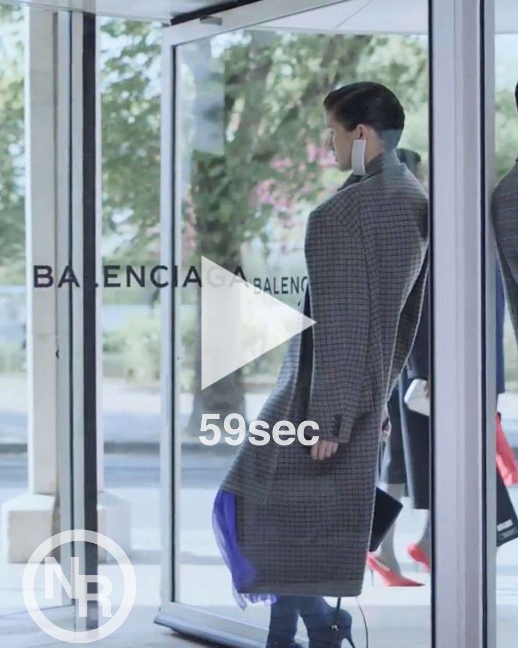FRIDAY NEWS RUSH FEATURING ARCHIVAL CHANEL COLLECTION