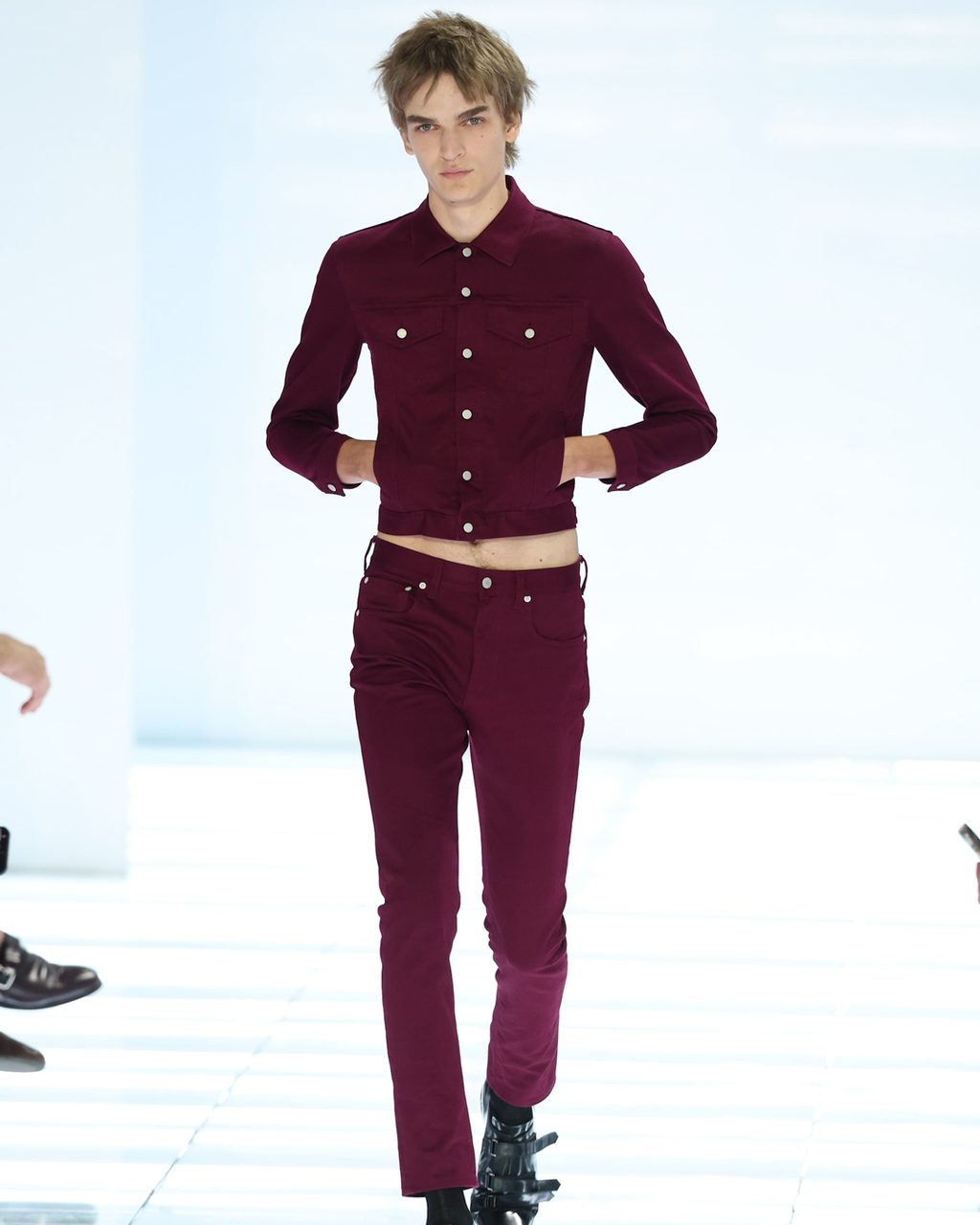 prada crop 1