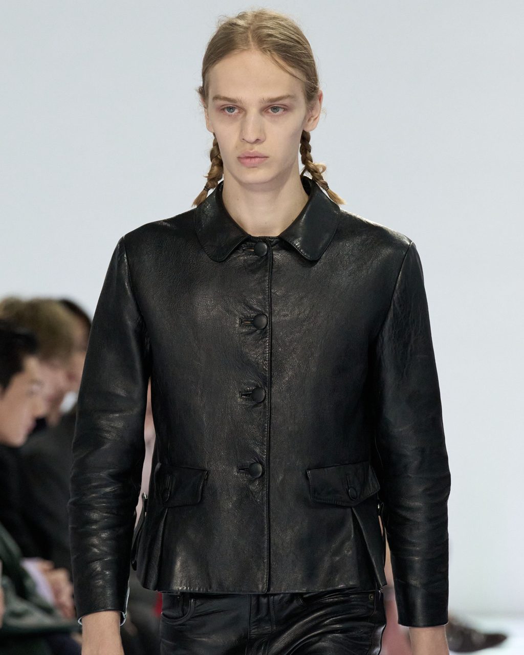 prada crop 4