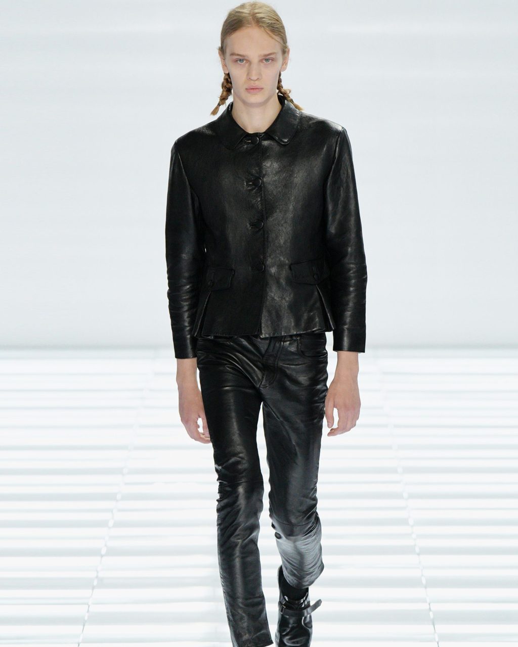 prada crop 6