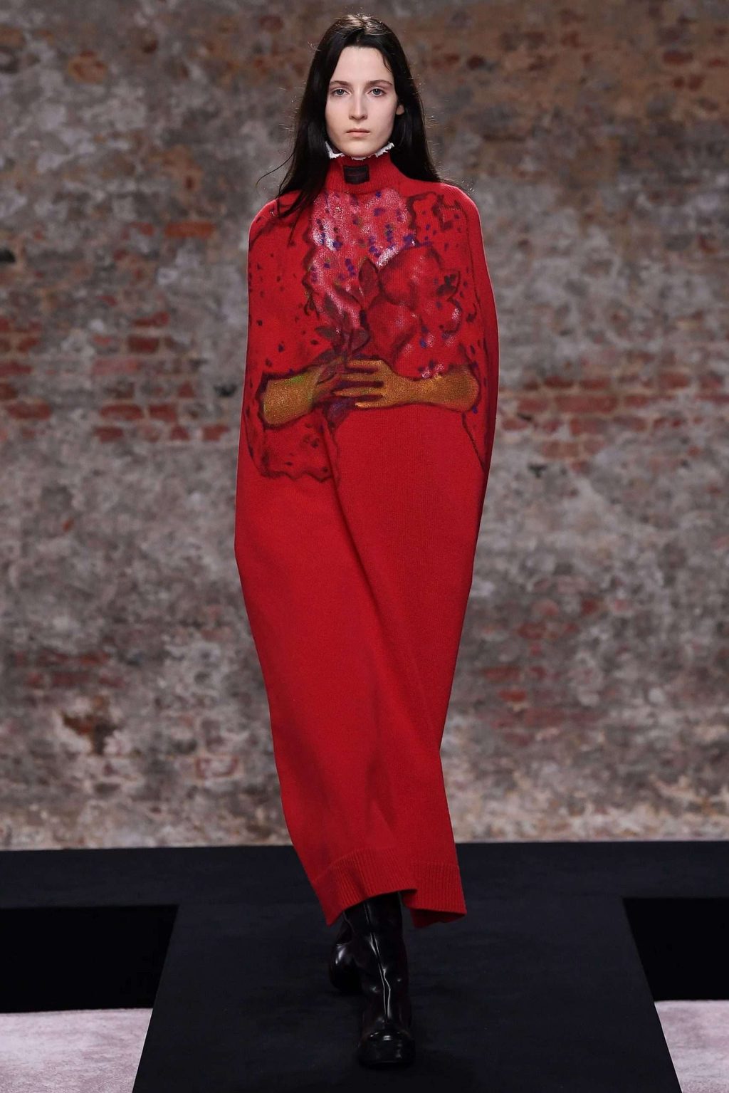 DARK ROMANTICISM? RAF SIMONS HAS ME UNDER HIS SPELL
