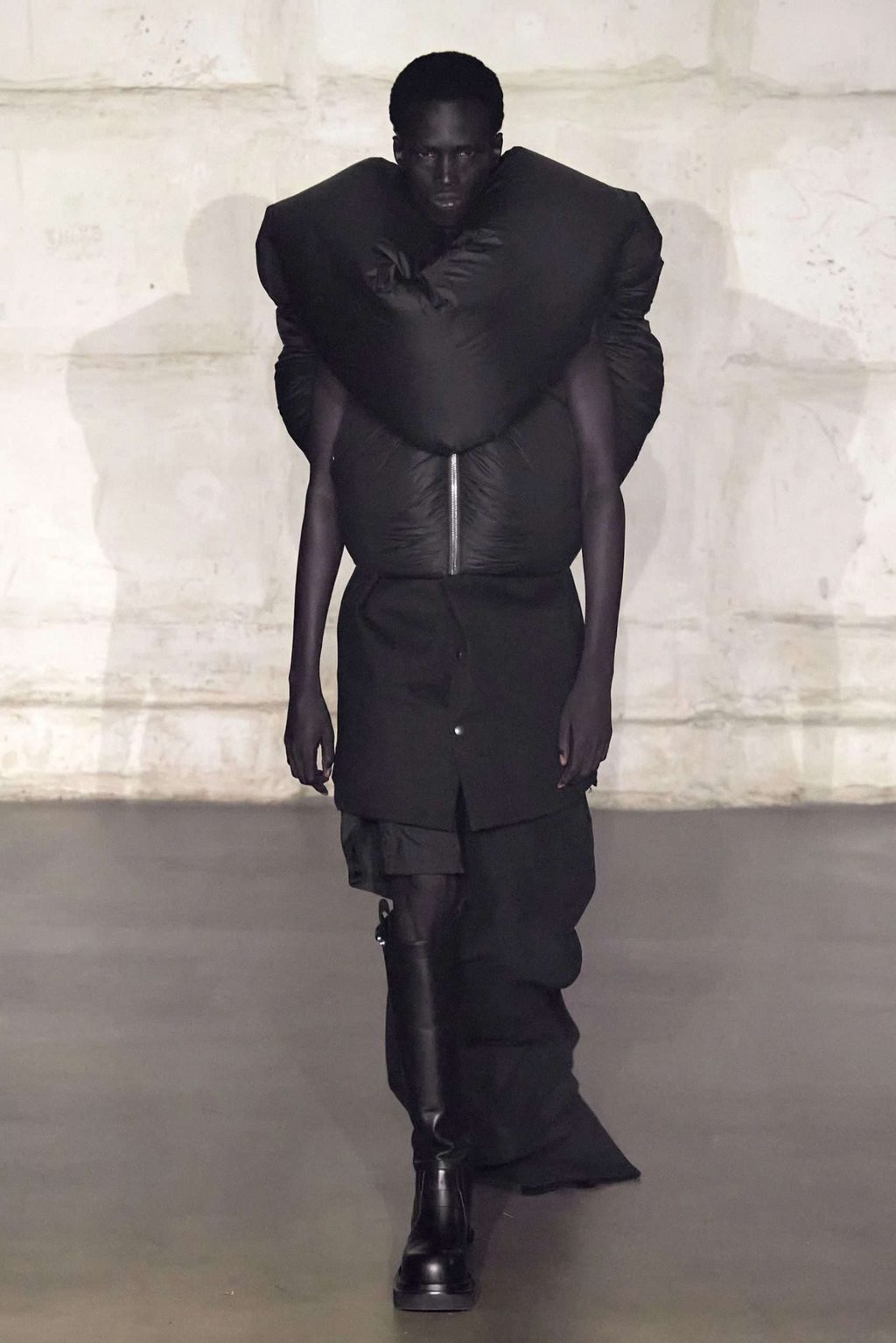RICK OWENS GETS "DELICIOUSLY SLEAZY" FOR AW22