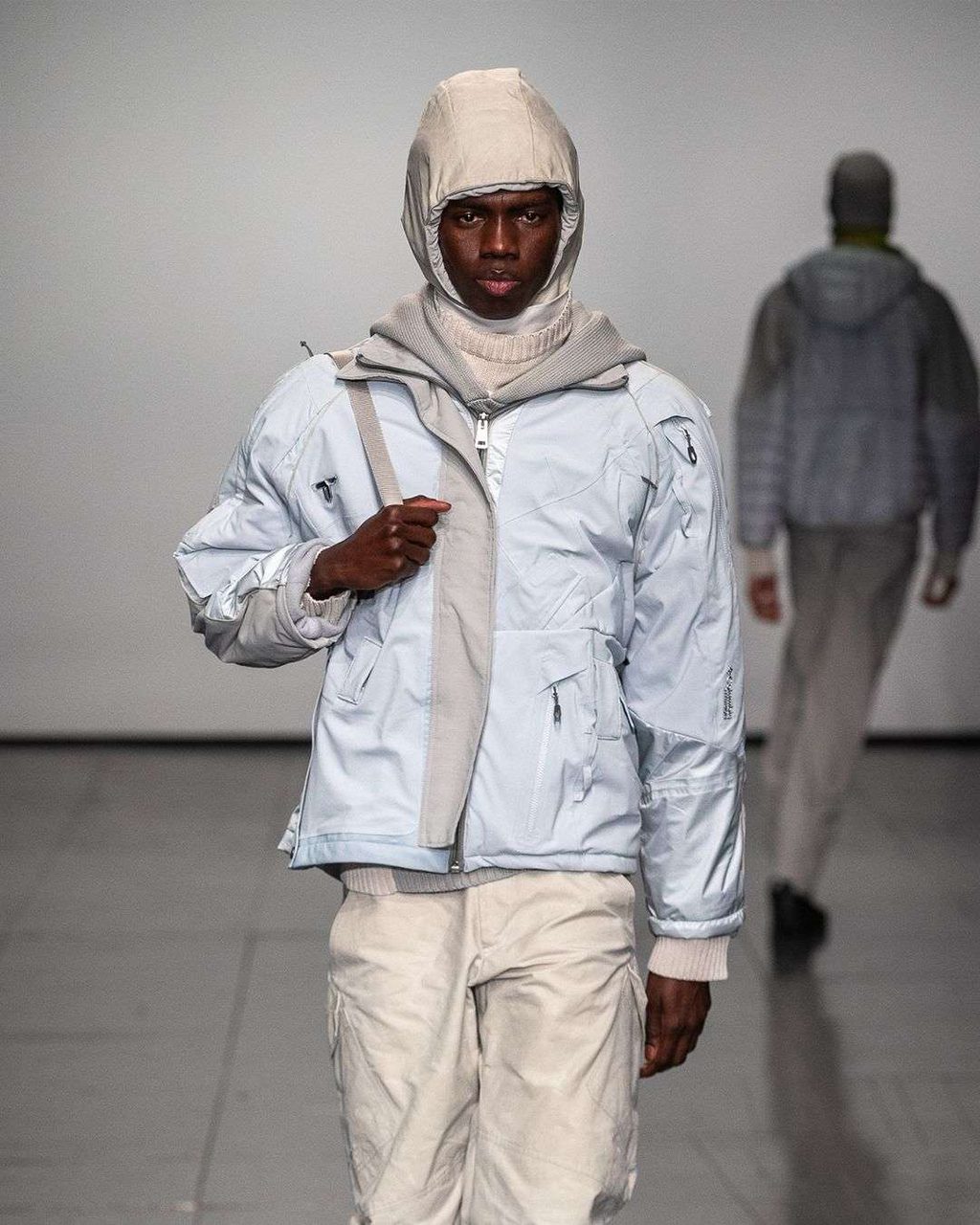 ROBYN LYNCH AW22 CENTRES TECHNOLOGY & HERITAGE