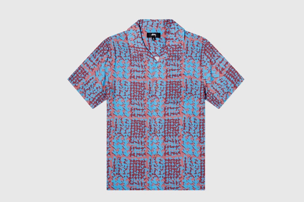 IT'S GETTING HOT IN HERE, SO PUT ON YOUR PRINTED SHIRT