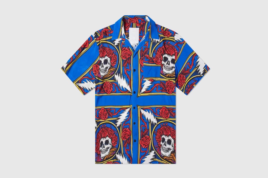 IT'S GETTING HOT IN HERE, SO PUT ON YOUR PRINTED SHIRT