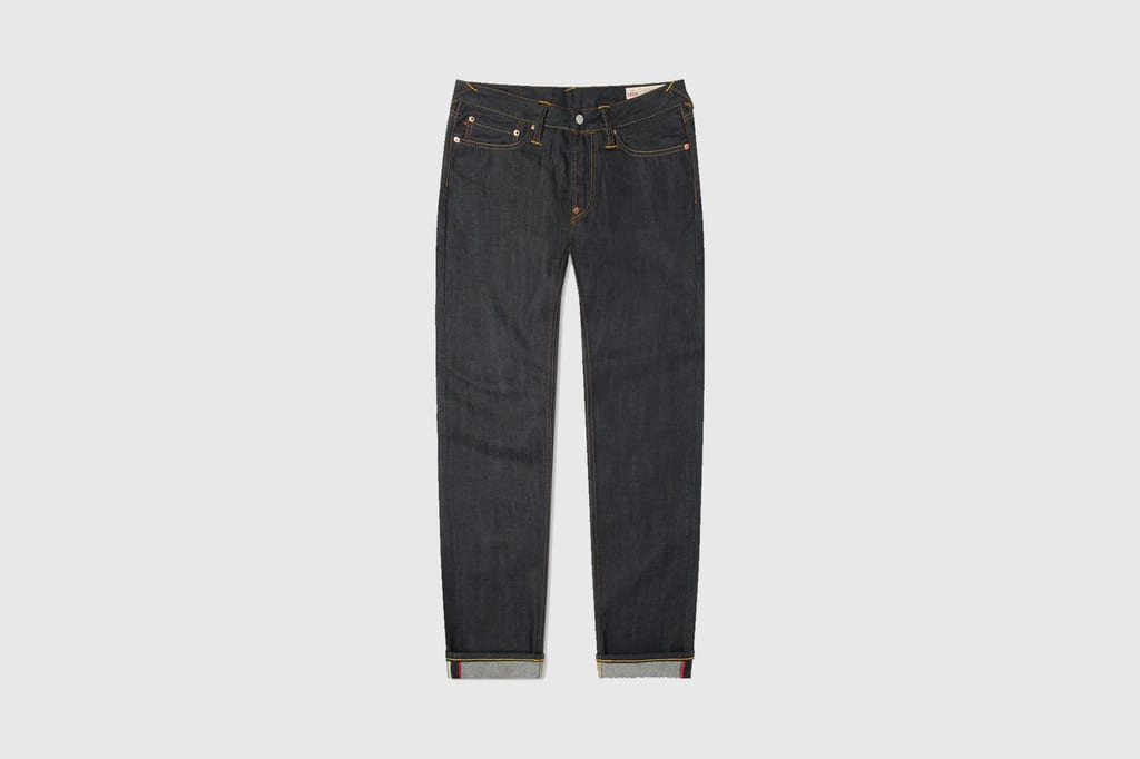 DENIM ESSENTIALS: 6 PAIRS OF JEANS YOU NEED IN YOUR WARDROBE