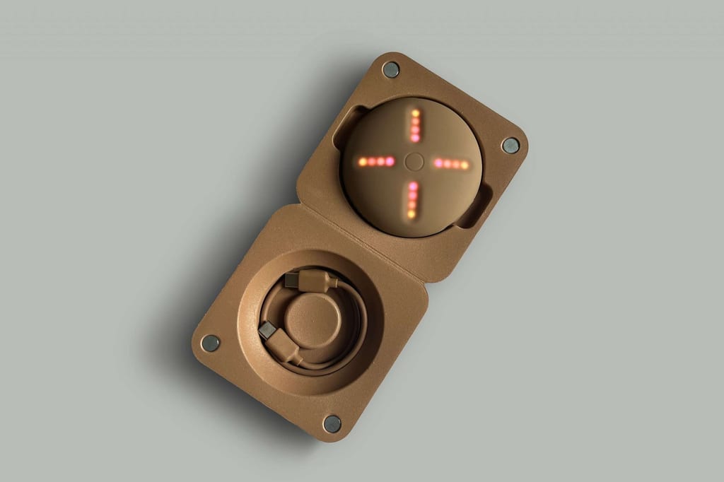 YE’S STEM PLAYER, ESSENTIALLY AN ELEVATED iPOD