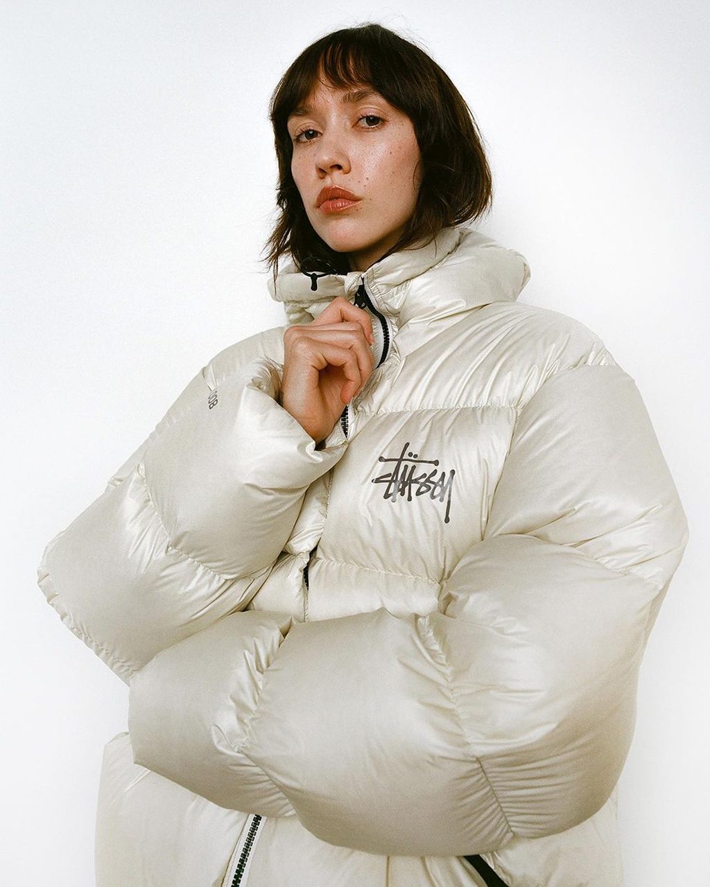DIOR’S GIVING GIZA & PLAYING DEAD WITH SUPREME: YOUR MONDAY BRIEFING
