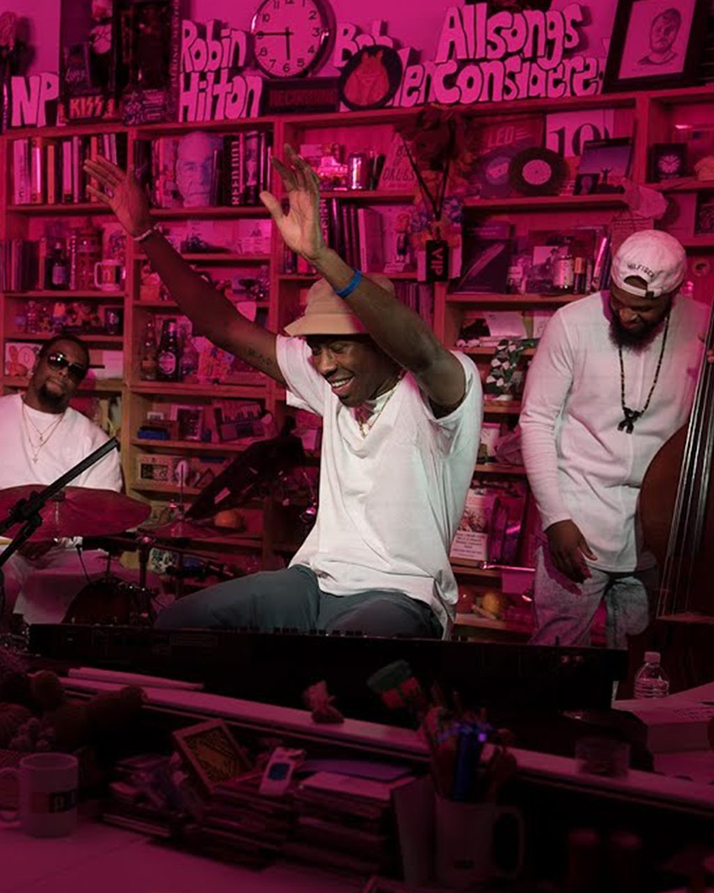 TYLER’S TINY DESK. THAT’S IT, THAT’S THE ARTICLE