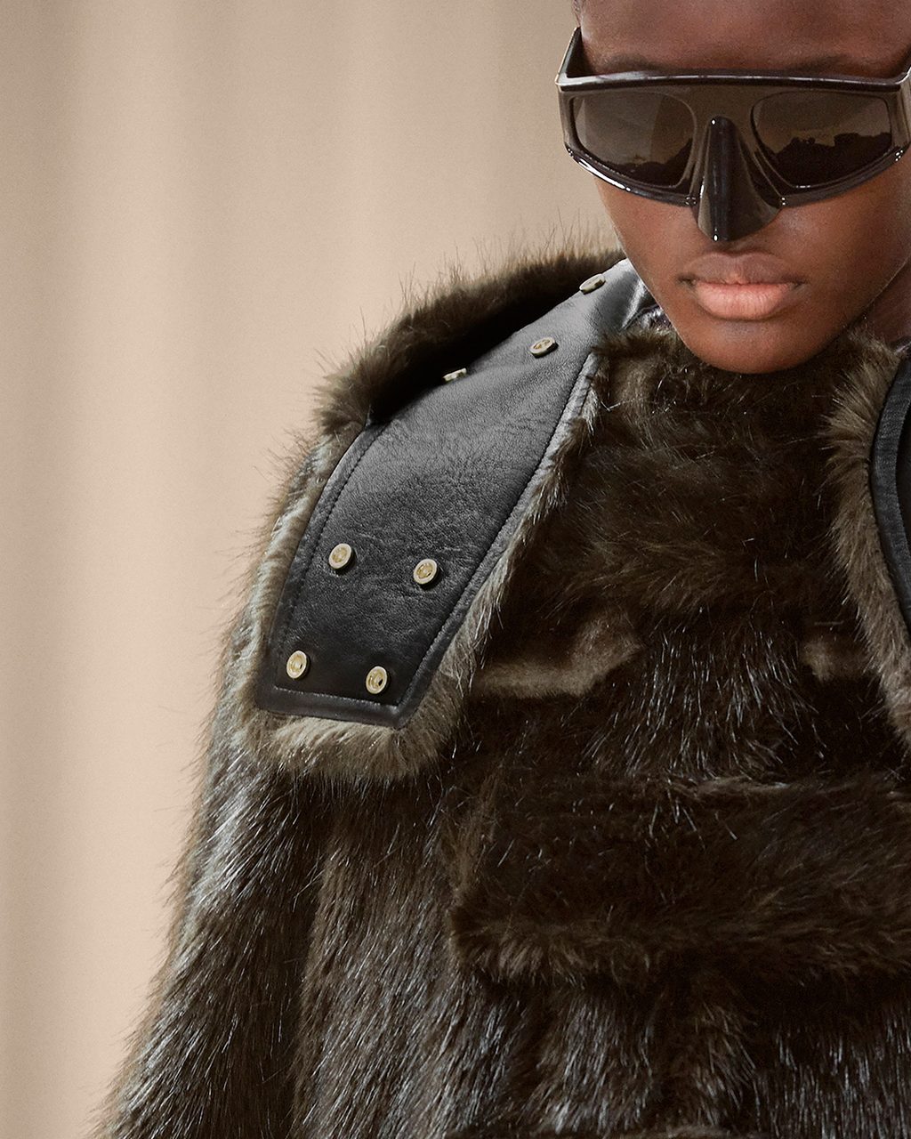 RICARDO TISCI CELEBRATES FEMININE ENERGY FOR BURBERRY AW21