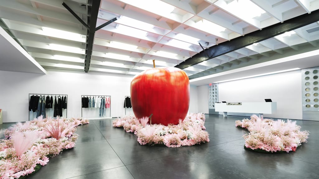 Burberry in Venice, a Nahmias store makeover in LA & more