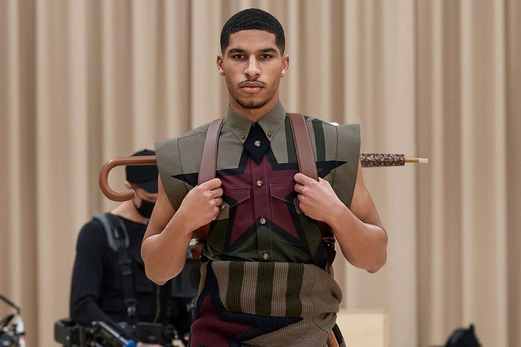 BURBERRY FW21 MENSWEAR CELEBRATES THE OUTDOORS