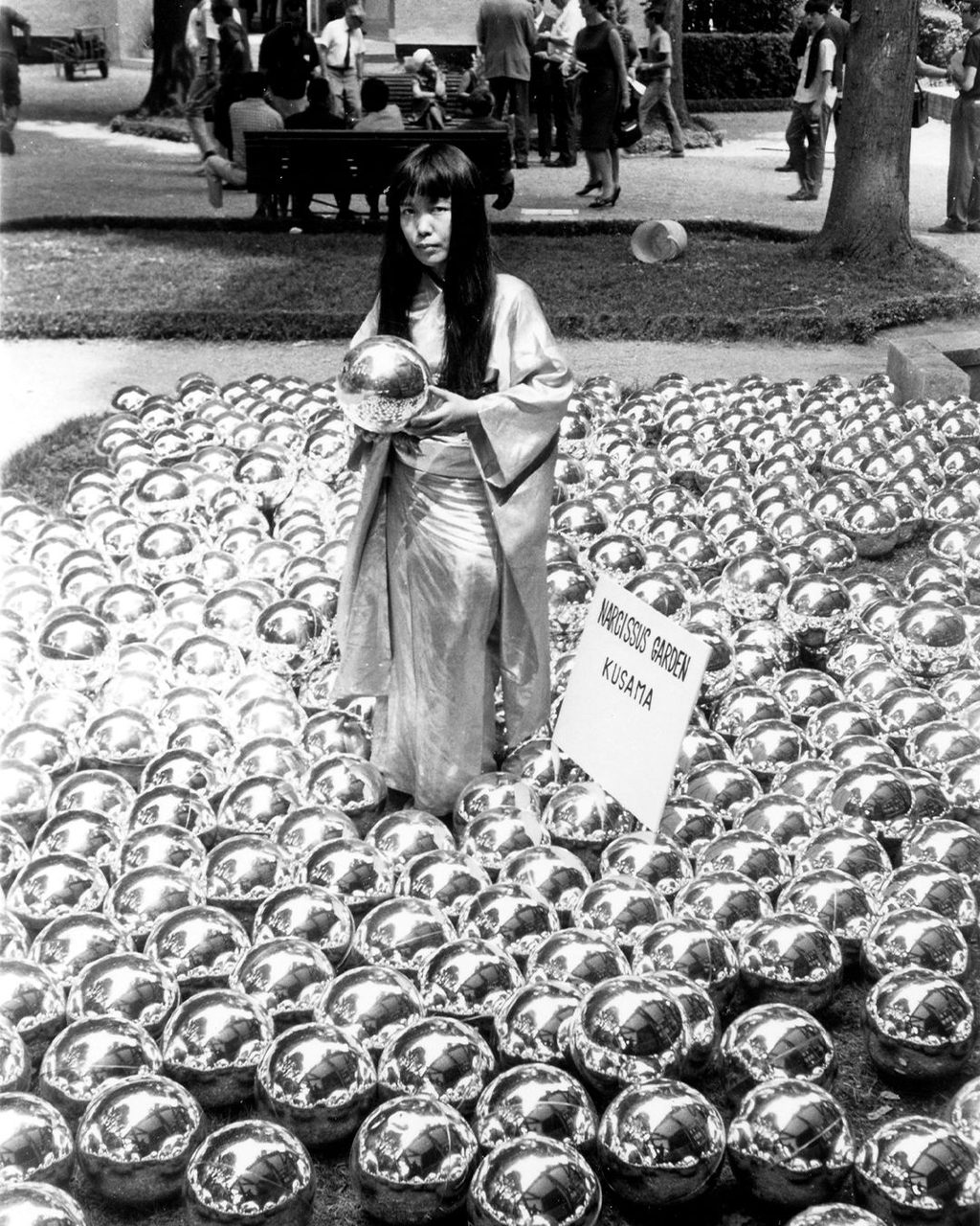 THE LIFE OF YAYOI KUSAMA: LOUIS VUITTON COLLABS & KALEIDOSCOPIC DREAMS