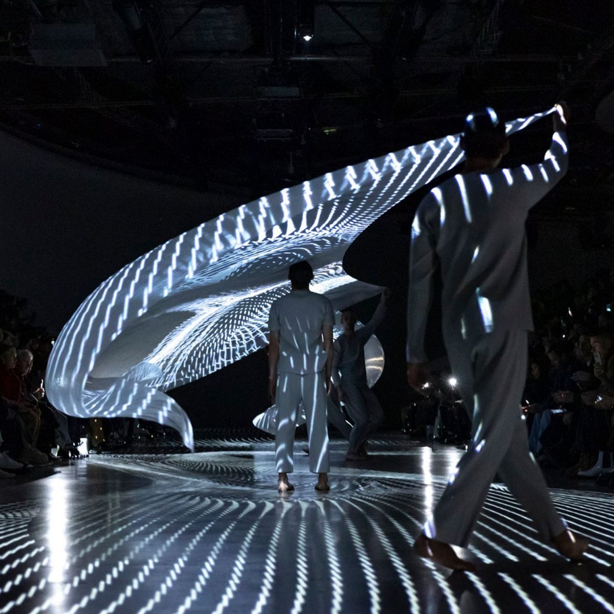 ISSEY MIYAKE JUST HYPNOTISED US WITH PLEATS | Culted Fashion