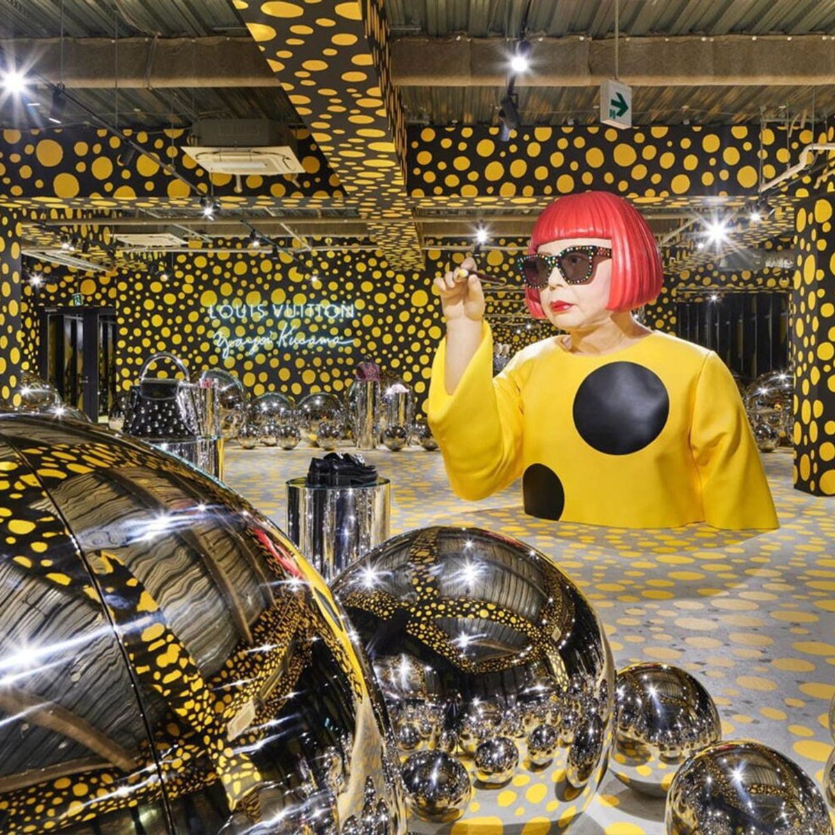 ｋ*ｋ様 LOUIS VUITTON/ モノグラム イディール エポペ THE LIFE OF YAYOI KUSAMA: LOUIS VUITTON COLLABS & KALEIDOSCOPIC