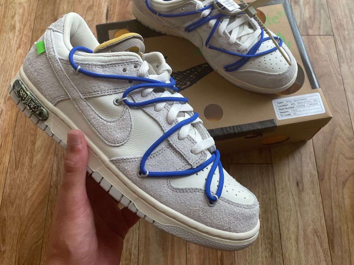 OFF-WHITE X NIKE DUNK LOW - LOT 32 | Culted Latest Drops