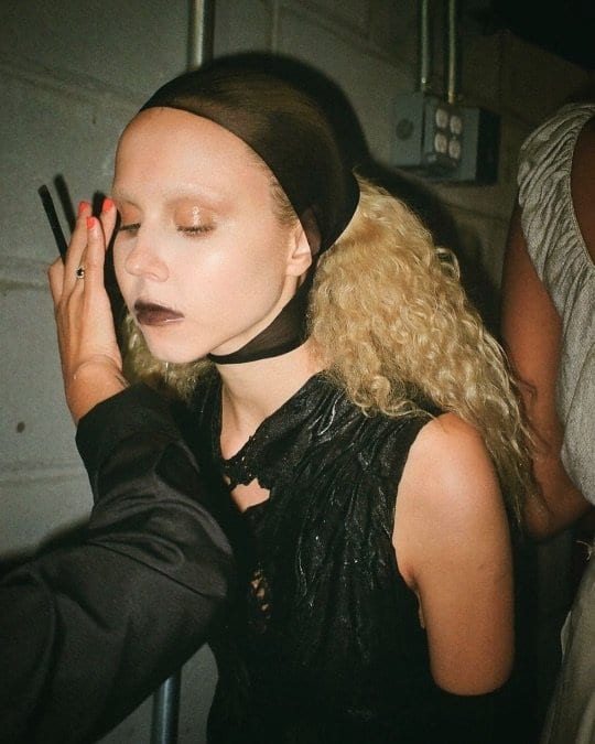 ZOOM IN: OUR FAVOURITE BEAUTY LOOKS FROM FASHION MONTH