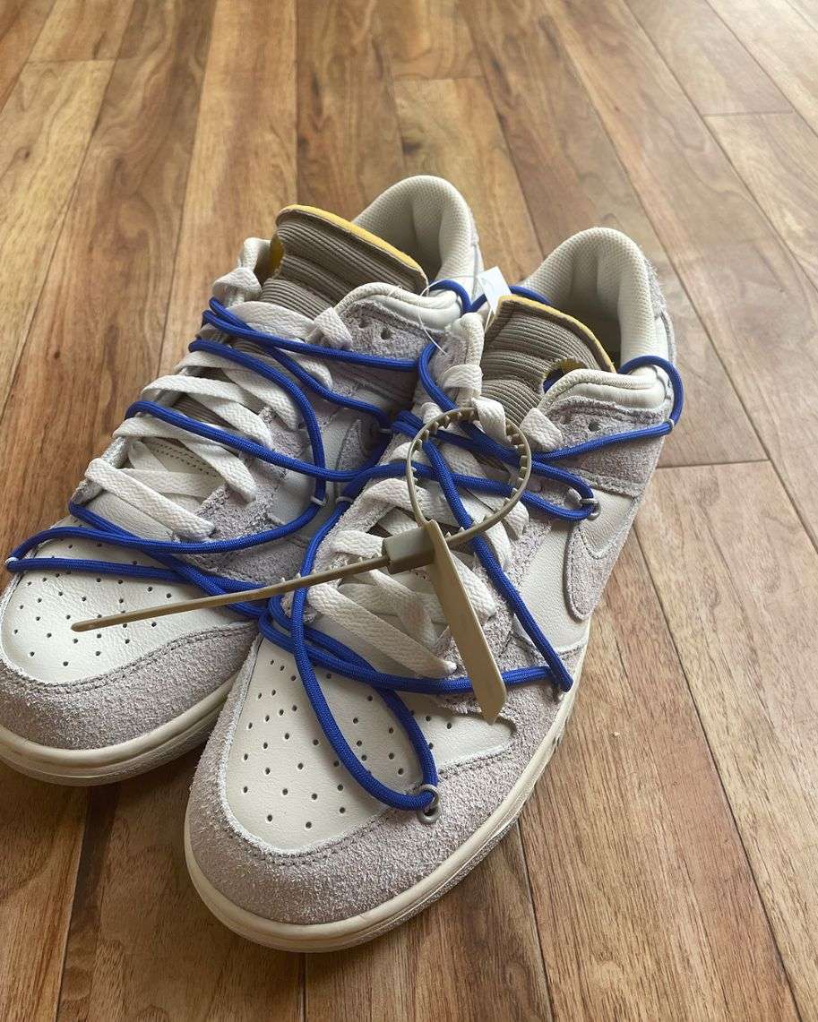 OFF-WHITE X NIKE DUNK LOW - LOT 32