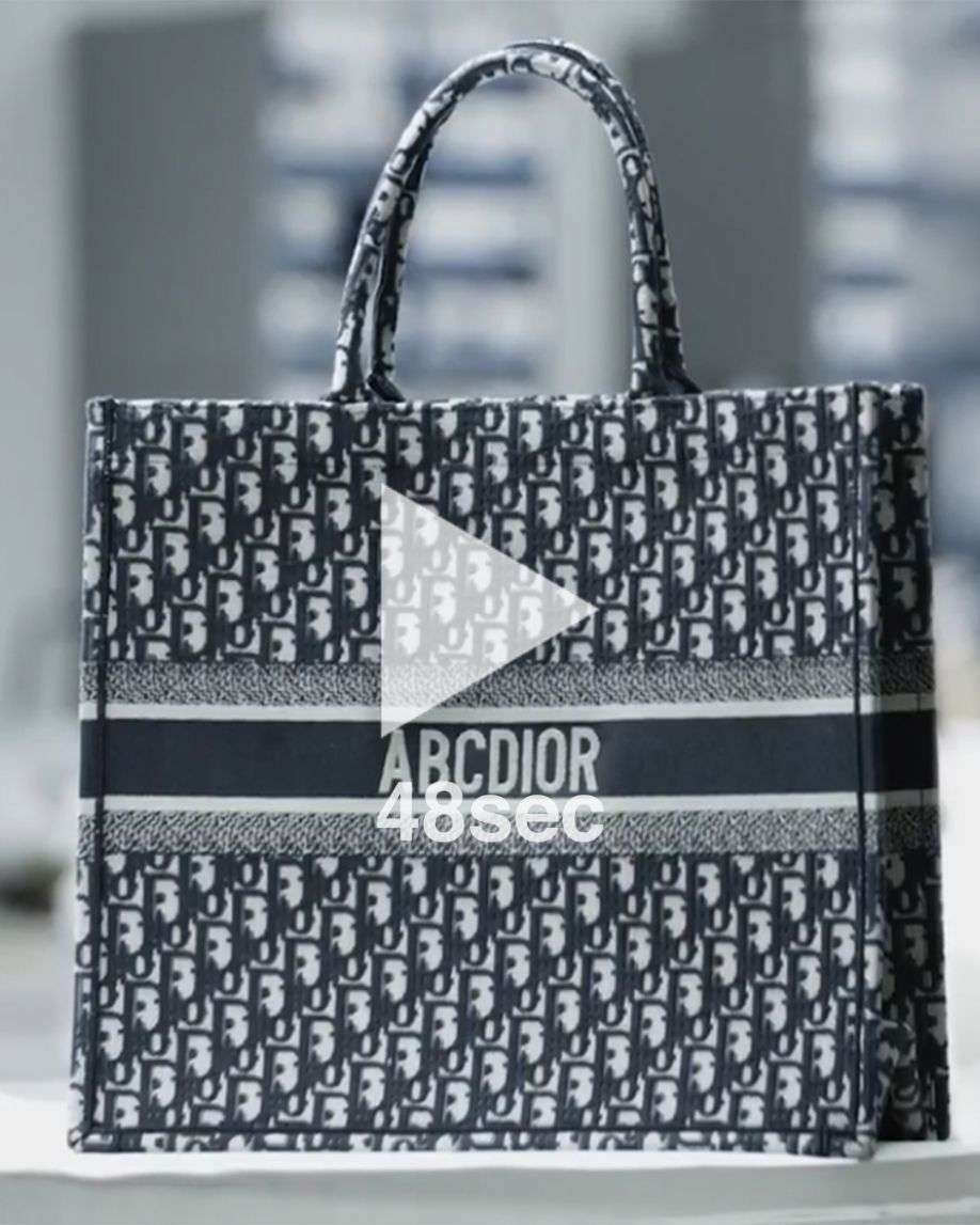 DIOR’S NEW CUSTOMISABLE CHINESE BAG FLOPS